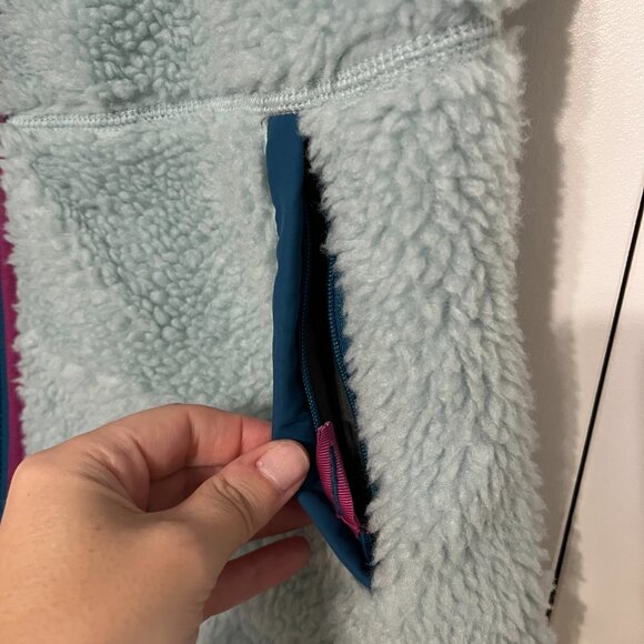 LL Bean's Sherpa Fleece Vest Women's Petite Smoky Blue XS - Picture 5 of 6